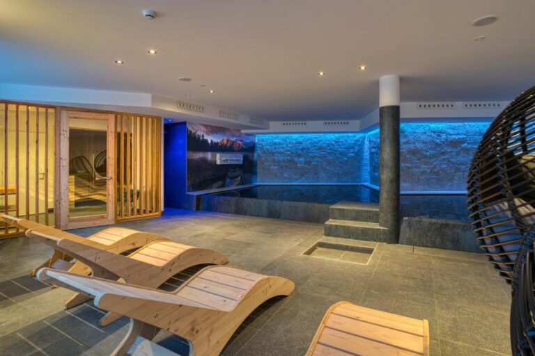 Ristrutturazione "Hotel Edelweiss" - Pinzolo (TN)
