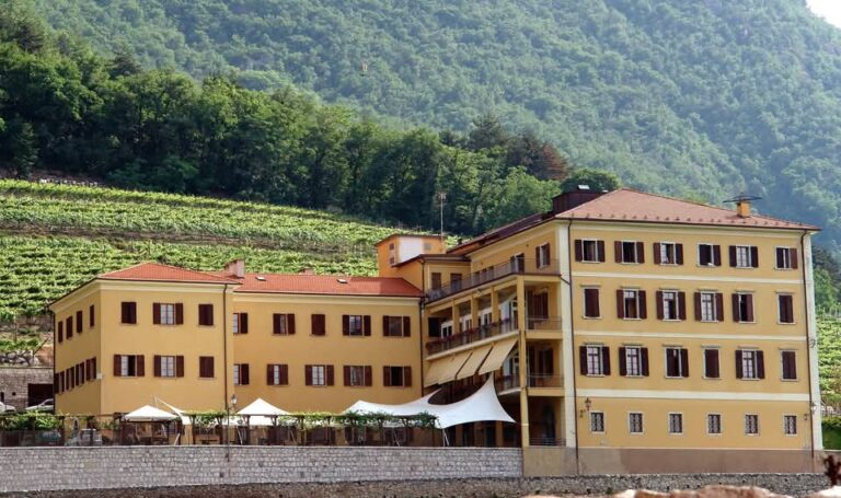 Ristrutturazione e adeguamento funzionale A.P.S.P. “Cristani – De Luca” – Mezzocorona (TN)