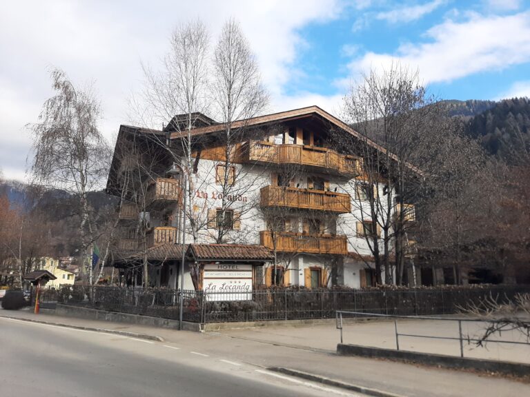 Ristrutturazione e ampliamento "Residence Hotel La locanda" - Pinzolo (TN)